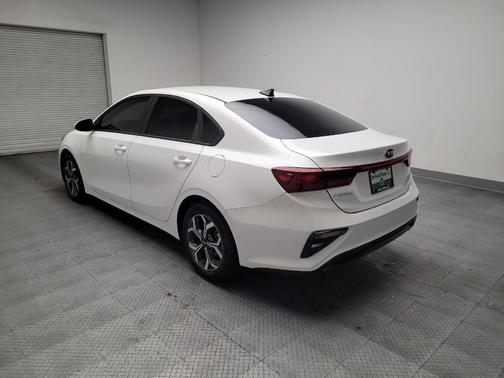 Snow White Pearl 2021 Kia Forte LXS