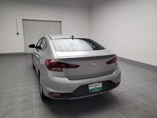 Stellar Silver 2020 Hyundai ELANTRA SEL