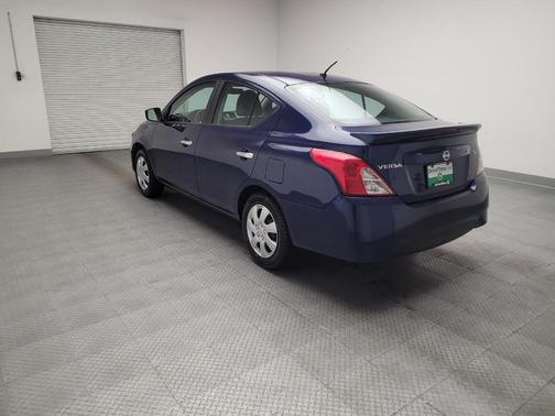 Deep Blue Pearl 2018 Nissan Versa 1.6 SV