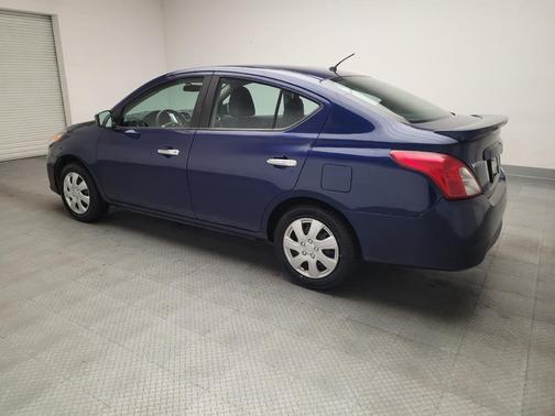 Deep Blue Pearl 2018 Nissan Versa 1.6 SV