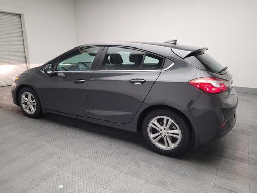 Gray 2017 Chevrolet Cruze LT