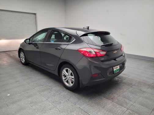 Gray 2017 Chevrolet Cruze LT