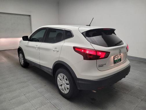 Glacier White 2018 Nissan Rogue Sport S