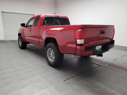 2017 Toyota Tacoma SR