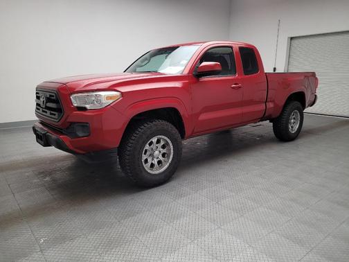 2017 Toyota Tacoma SR