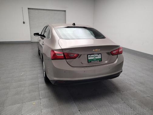 Gold 2024 Chevrolet Malibu 1LS