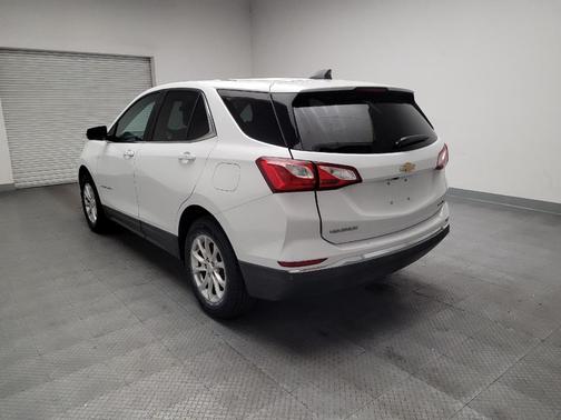 White 2018 Chevrolet Equinox LT