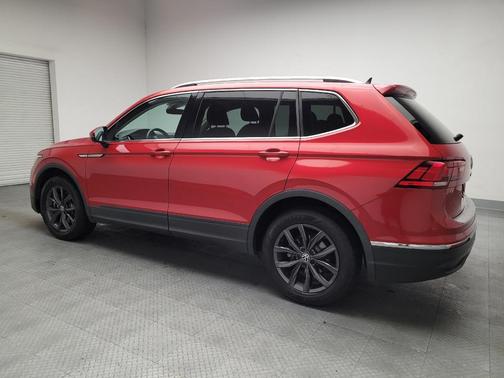 Kings Red Metallic 2022 Volkswagen Tiguan 2.0T SE