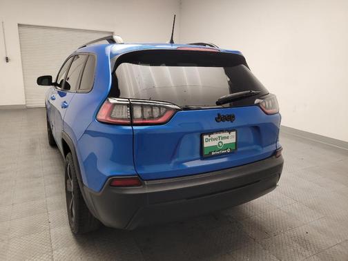 Blue 2020 Jeep Cherokee Altitude