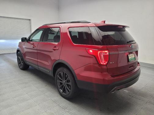 Magnetic Metallic 2017 Ford Explorer XLT