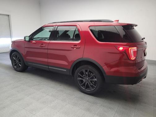 Magnetic Metallic 2017 Ford Explorer XLT