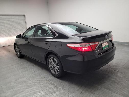 Midnight Black Metallic 2017 Toyota Camry SE