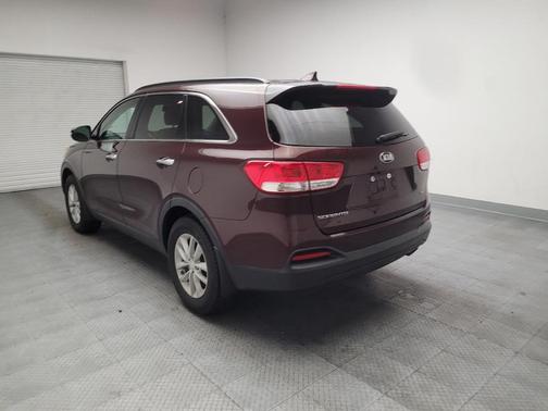 Sangria 2018 Kia Sorento LX