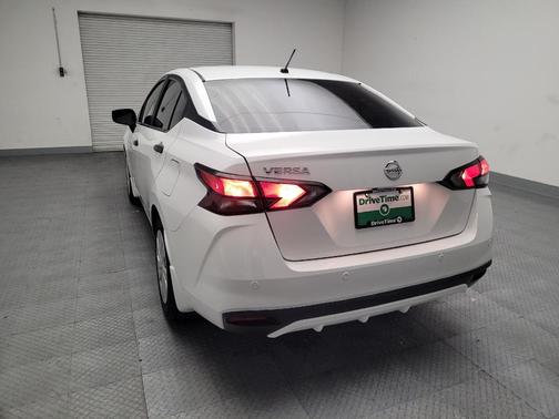 2020 Nissan Versa 1.6 S