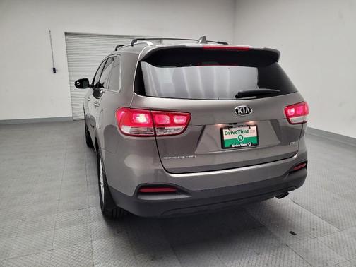 2018 Kia Sorento LX