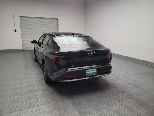 Aurora Black Pearl 2025 Kia K4 LXS