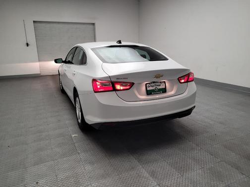 Summit White 2023 Chevrolet Malibu 1LS