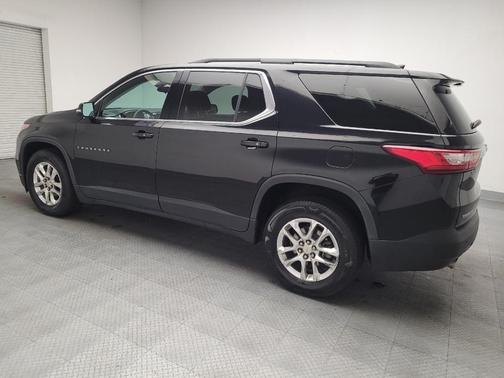 Mosaic Black Metallic 2019 Chevrolet Traverse LT Cloth