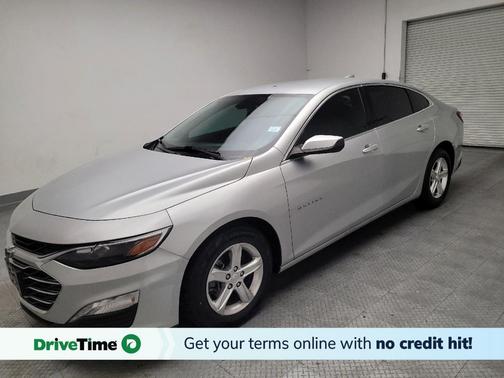 Silver Ice Metallic 2022 Chevrolet Malibu FWD LT