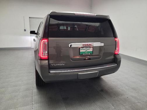 Mineral Metallic 2017 GMC Yukon Denali