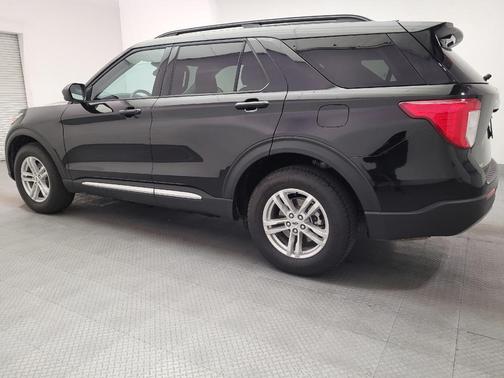 Agate Black Metallic 2024 Ford Explorer XLT