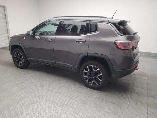 Granite Crystal Metallic Clearcoat 2019 Jeep Compass Trailhawk