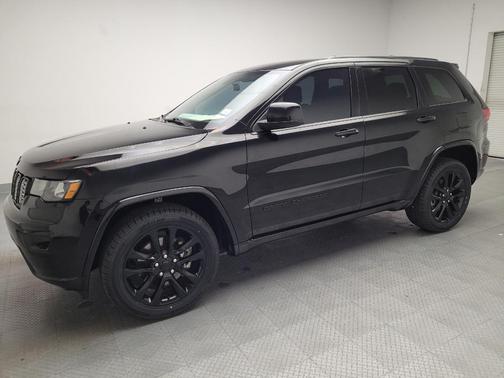 2021 Jeep Grand Cherokee Laredo