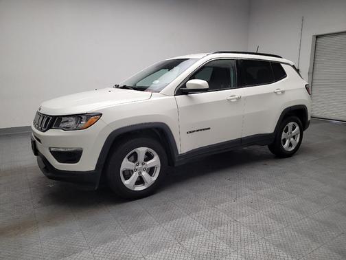 White Clearcoat 2018 Jeep Compass Latitude