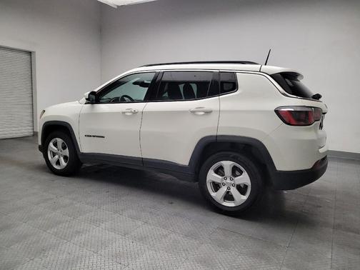 White Clearcoat 2018 Jeep Compass Latitude