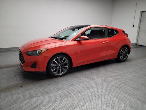 2019 Hyundai Veloster 2