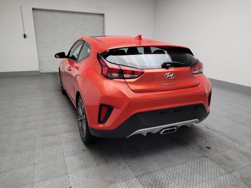 2019 Hyundai Veloster 2