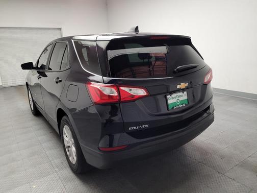 Midnight Blue Metallic 2021 Chevrolet Equinox LS
