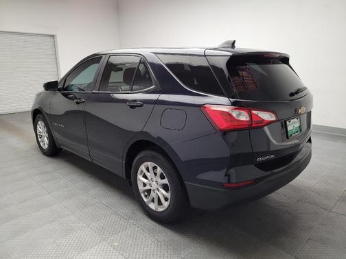 Midnight Blue Metallic 2021 Chevrolet Equinox LS