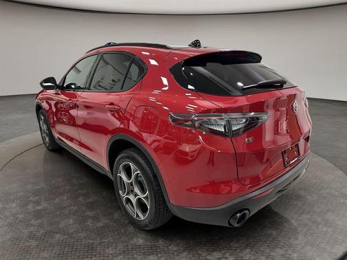 Alfa Rosso 2025 Alfa Romeo Stelvio Sprint AWD