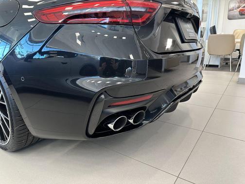 2024 Maserati GranTurismo Trofeo