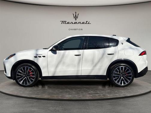 White 2025 Maserati Grecale Modena