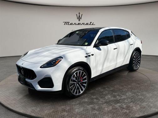 White 2025 Maserati Grecale Modena