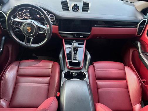 2020 Porsche Cayenne Cayenne