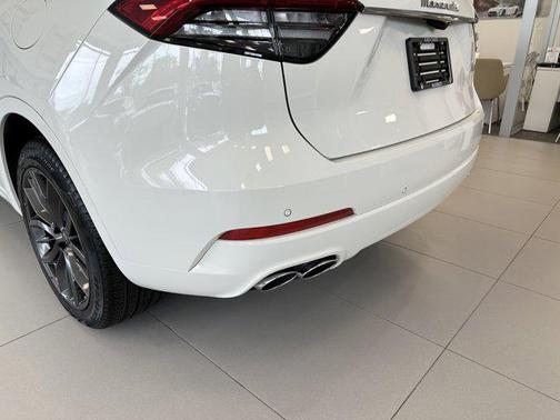 2024 Maserati Levante GT Ultima