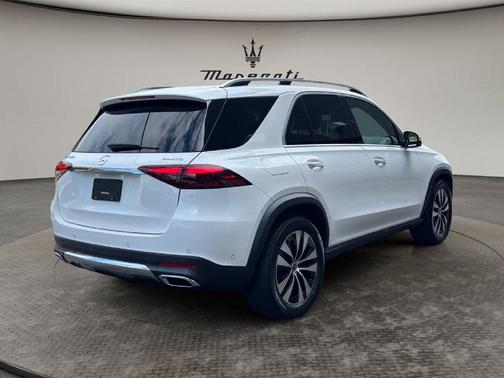 White 2024 Mercedes-Benz GLE 350 4MATIC