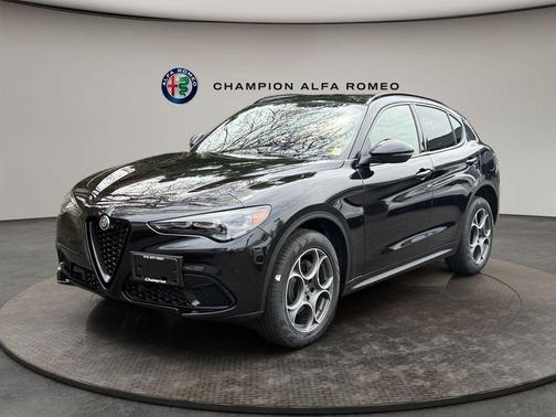2026 Alfa Romeo Stelvio Base