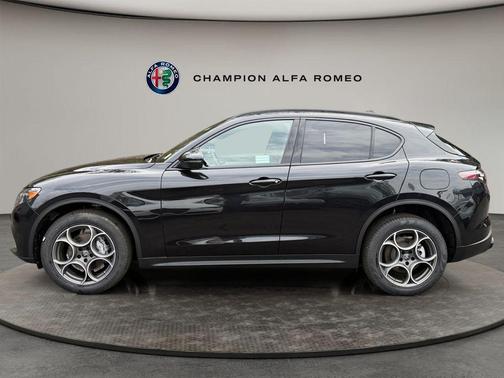 2026 Alfa Romeo Stelvio Base