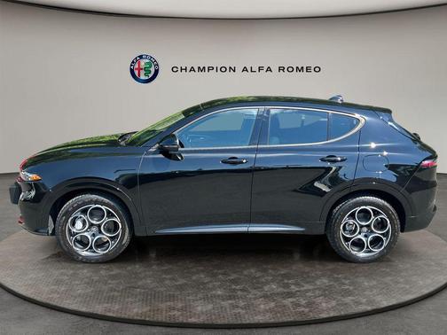 Alfa Black 2025 Alfa Romeo Tonale EAWD