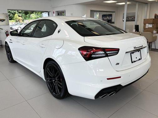 2024 Maserati Ghibli Modena Ultima Q4