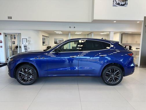 2024 Maserati Levante GT Ultima