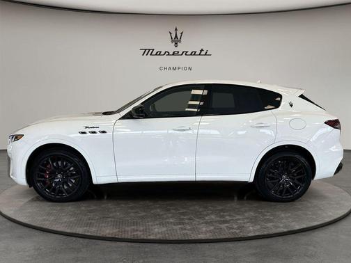 Bianco 2024 Maserati Levante Modena Ultima