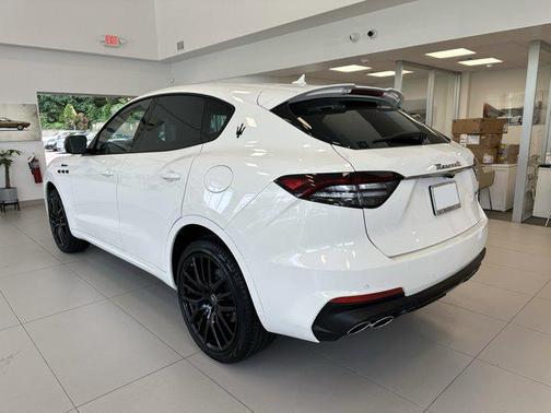 2024 Maserati Levante Modena Ultima