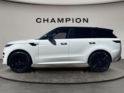 White 2024 Land Rover Range Rover Sport SE