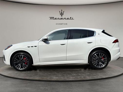 White 2025 Maserati Grecale Base