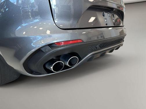 2023 Alfa Romeo Stelvio Quadrifoglio